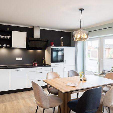 Villa Am Esch Wiefelstede Eksteriør billede